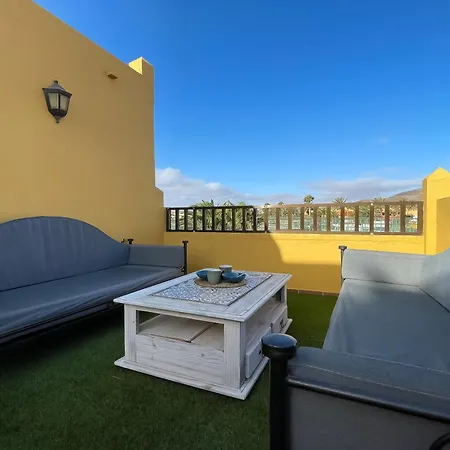 Karol By Holidays Fuerteventura 科拉雷侯